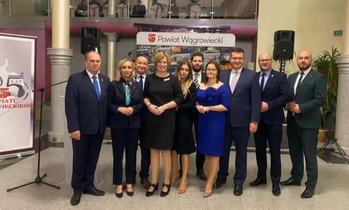 przedstawiciele (link otworzy duże zdjęcie)