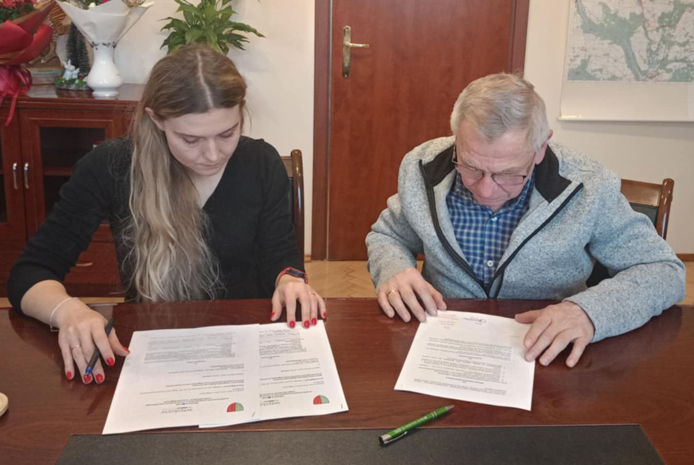 umowa (link otworzy duże zdjęcie)