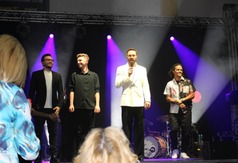 koncert Sławka Uniatowskiego (link otworzy duże zdjęcie)