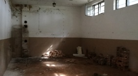 widok pomieszczeń budynku przed rozpoczęciem prac