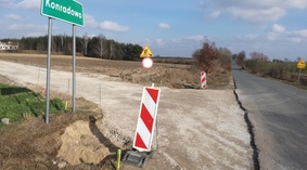 podbudowa drogi przy skrzyżowaniu z drogą powiatową