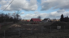 przygotowanie terenu pod płytę betonową