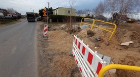 Rozpoczęto roboty budowlane związane z budową odwodnienia ul. Szkolnej.