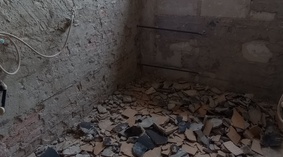 Rozpoczęto remont pomieszczeń sanitarnych zlokalizowanych przy dużej sali gimnastycznej.
