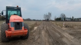 Ul. Orzechowa. Wykonanie warstwy podbudowy.