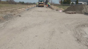 Ul. Orzechowa. Wbudowanie krawężników.