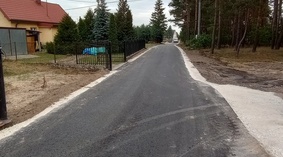 Wykonanie zjazdów i utwardzenie poboczy.
