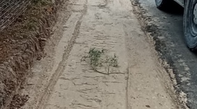 Rozpoczęcie robót budowlanych. Wykonanie utwardzenia poszerzonego pobocza.