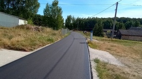 Wykonanie nawierzchni bitumicznej.
