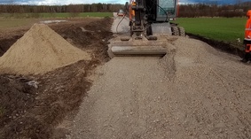 Wbudowanie podbudowy na odcinku drogi w pasie dz. nr 123