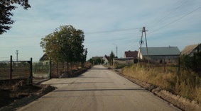 Wykonanie górnej warstwy podbudowy na przebudowywanych odcinkach dróg.