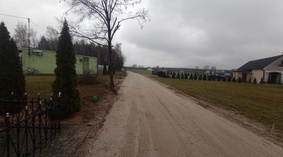 Przystąpiono do wbudowania podbudowy na odcinku od km 0+000 do km 0+600 w miejscowości Wilkostowo w