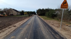 Przystąpiono do robót przygotowawczych w zakresie wykonania nawierzchni bitumicznej.