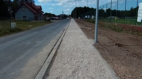 Wbudowanie oporników i podbudowy ścieżki rowerowej wzdłuż ul. Sportowej w m. Stawki