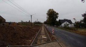 Wykonanie warstwy podbudowy z kruszywa w pasie zjazdów na ścieżce rowerowej w m. Przybranowo.