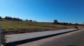 Budowa peronów przystankowych.