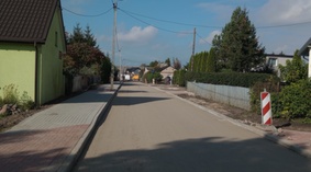 Wbudowanie podbudowy w pasie jezdni.
