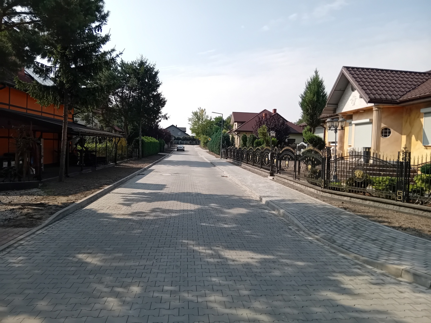 Zakończono układanie kostki brukowej.