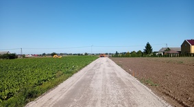 Wbudowanie podbudowy - kruszywa łamanego.