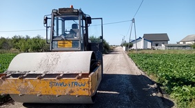Wbudowanie podbudowy - kruszywa łamanego.