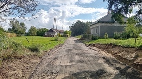 Korytowanie drogi.