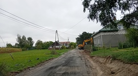 Korytowanie drogi.