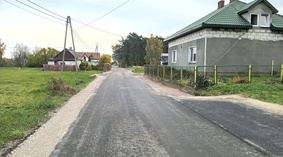 Wbudowanie poboczy z kruszywa łamanego.