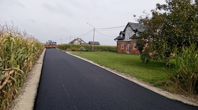 Wykonanie nawierzchni bitumicznej - warstwy wiążącej.