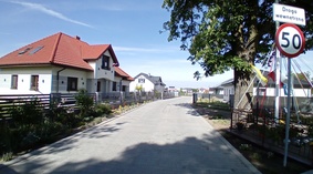 Wprowadzono oznakowanie pionowe.
