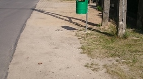 ul. Młodzieżowa w Odolionie przed ułożeniem chodnika