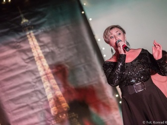 Magiczny Paryż zagościł we władysławowskim Ratuszu