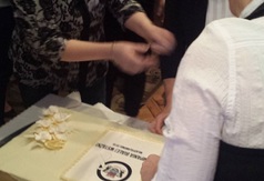 Obchody kampanii Białej Wstążki - okolicznościowy tort