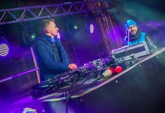 Sylwester we Władysławowie 2016/2017 - występ muzyczny na scenie