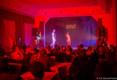 Magiczny Paryż zagościł we władysławowskim Ratuszu