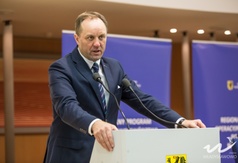 Podpisanie umowy dotyczącej budowy węzła integracyjnego we Władysławowie
