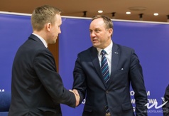 Podpisanie umowy dotyczącej budowy węzła integracyjnego we Władysławowie