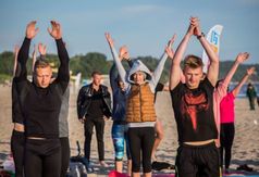 Joga o wschodzie słońca we Władysławowie