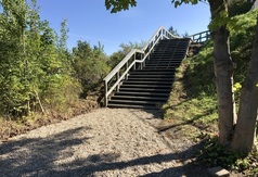 Przejście pomiędzy ul. Bałtycką a Promenadą Światowida wzdłuż korony klifu w Jastrzębiej Górze