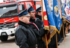 Straż pożarna we Władysławowie otrzymała nowy pojazd