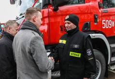 Straż pożarna we Władysławowie otrzymała nowy pojazd