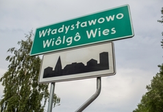 Tablice z kaszubskimi nazwami miejscowości stanęły na terenie gminy