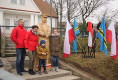 100 lat Niepodległej (źródło: Szymon Redlin - sołtys Jastrzębiej Góry)