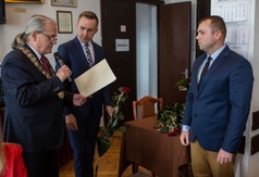 Nowo wybranym Sołtysom wręczono zaświadczenia