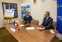 Podpisanie aneksu do umowy „Poprawa efektywności
odprowadzania wód opadowych poprzez budowę systemów