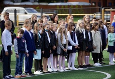 Rozpoczęcie roku szkolnego w Szkole Podstawowej w Jastrzębiej Górze - zdjęcie 5