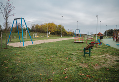 plac zabaw w Tupadłach - zdjęcie 1