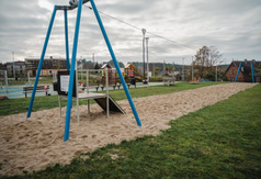 plac zabaw w Tupadłach - zdjęcie 2