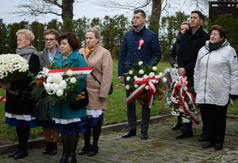 Uroczystości niepodległościowe w Jastrzębiej Górze - zdjęcie 3