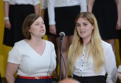 Uroczystości w ZS1 z okazji Zjazdu Rodzin Szkół im. Jana Pawła II - występ słowno-muzyczny