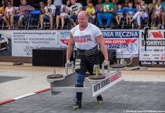 Zawody Strongman - rywalizacja podczas jednej z konkurencji